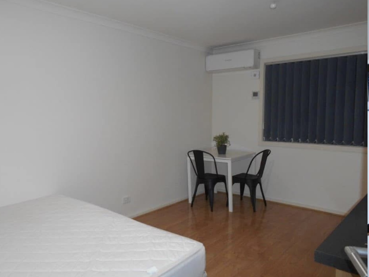Dandenong North 